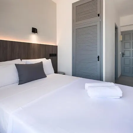 Base - Adults Only Hotel 2*